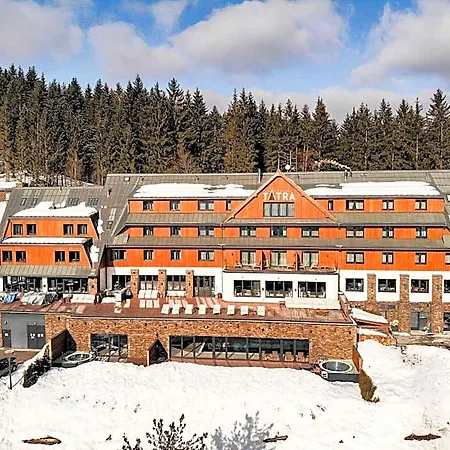 Grandhotel Tatra ホテル Velké Karlovice